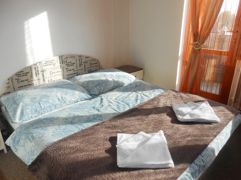 White Rabbit Hall Hotel Poděbrady Habitación foto